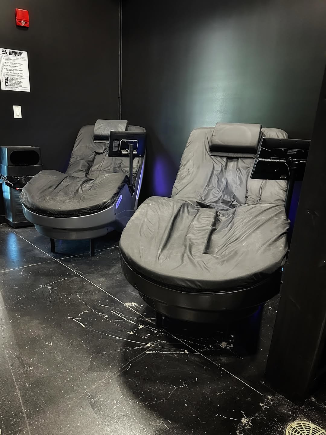 Hydromassage chairs at Everyday Athletes new gym in Louisville, KY Hydromassage chairs at Everyday Athletes gym in Louisville, KY
